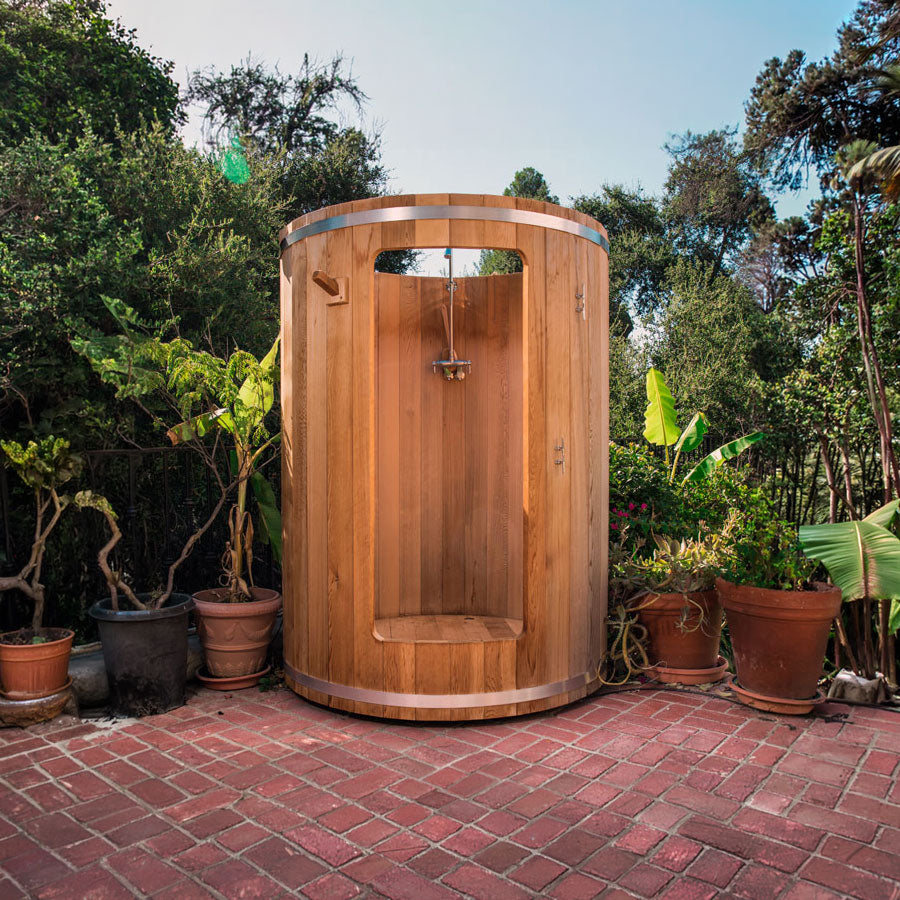 Leisurecraft Rainbow Barrel Outdoor Shower - Knotty Red Cedar