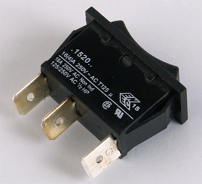 Raypak650903Rocker Switch Spdt 16 AMP IID