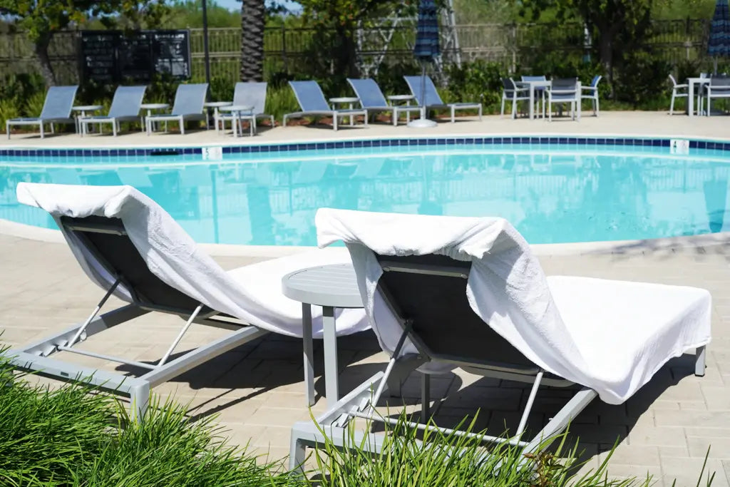 Fattowels | LV9646-W | Elastic Back, Terry Cloth, Chaise Lounge Cover