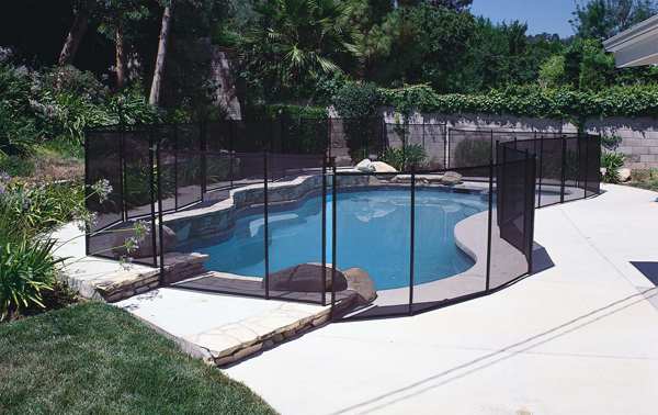 GLI Designer Pool Fence, 4' x 10', Black | 30-0410-BLK