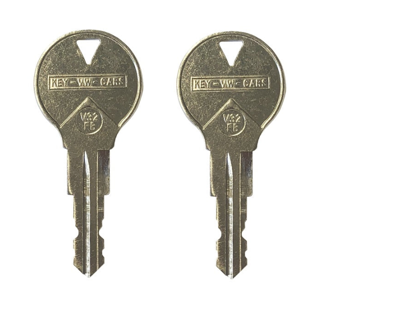 Coverstar E0472 Keys for Old Style 110V 3 Wire Key Switch (No Locking Face Plate) & Key Switch w/Alarm 'Beep' Set of 2